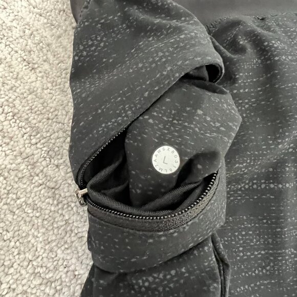 Lululemon Men’s Shorts Black Size L - Picture 2 of 2